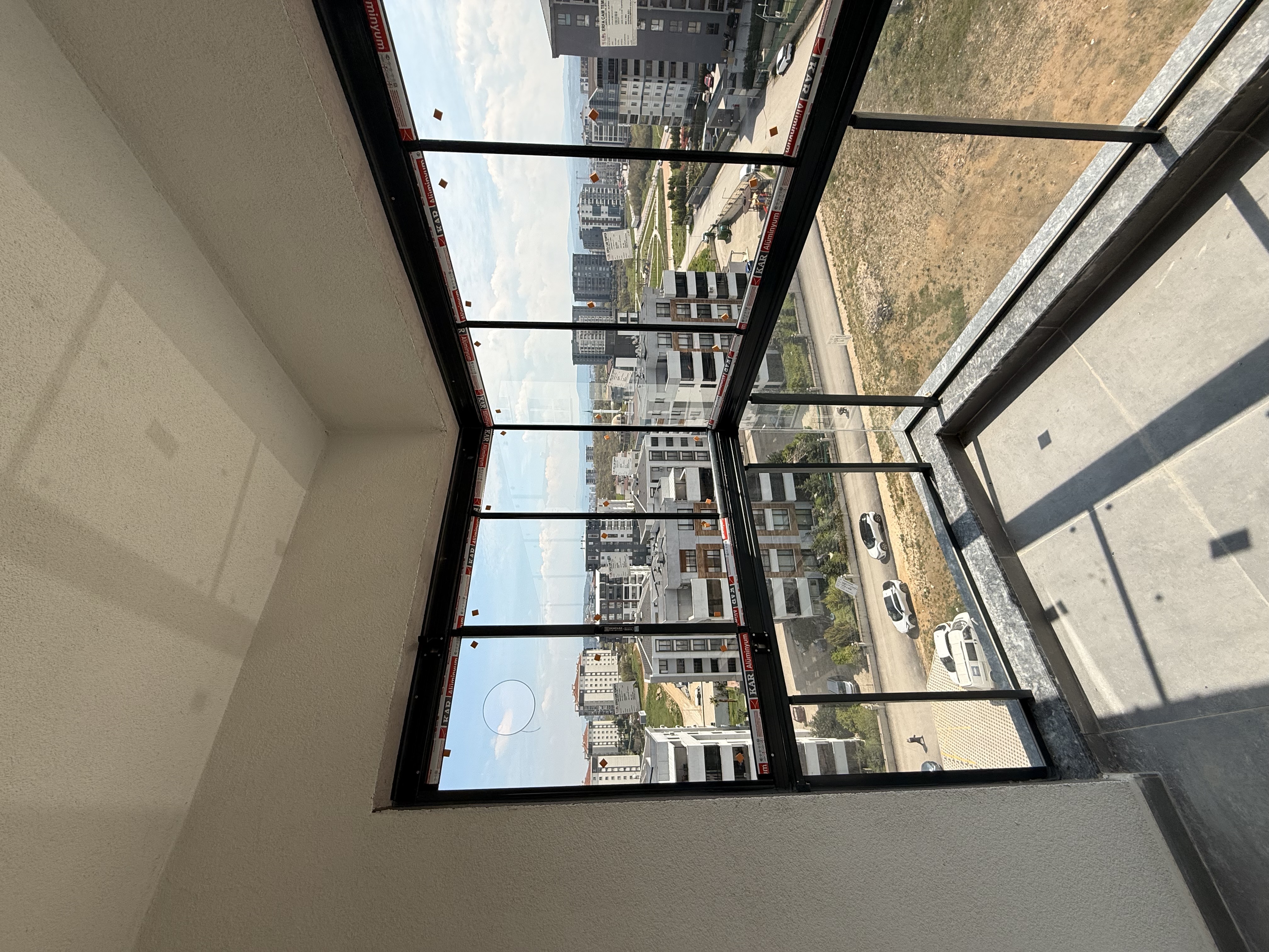 Bursa katlanır cam balkon montajı — Cam Balkon referans fotoğraf 11 | Ekinciler Cam Balkon