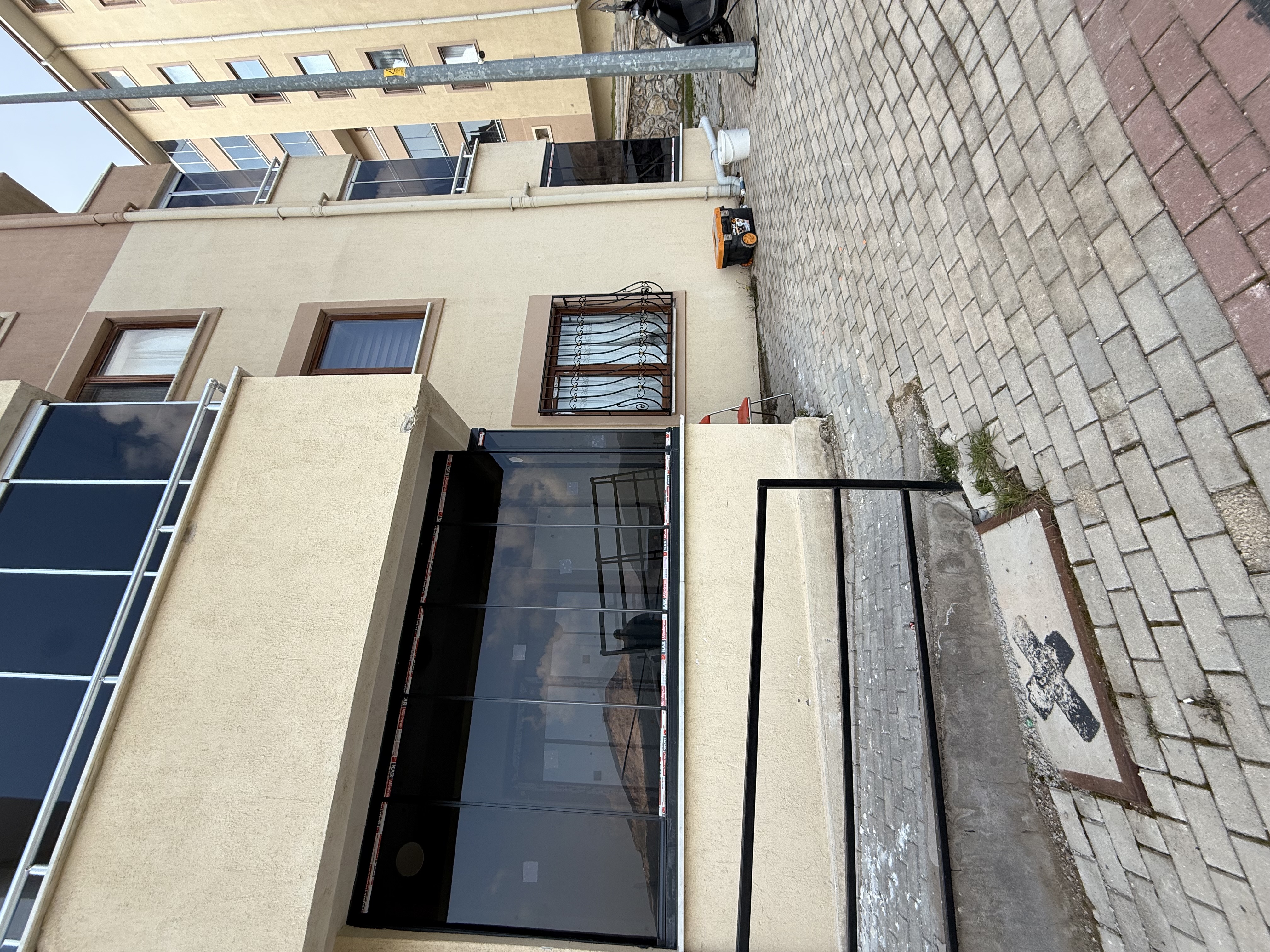 Bursa katlanır cam balkon montajı — Cam Balkon referans fotoğraf 26 | Ekinciler Cam Balkon